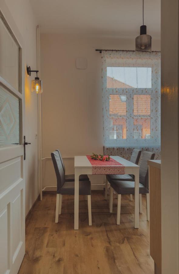 Pirc Apartment On Dunajska Street Ljubljana Bagian luar foto