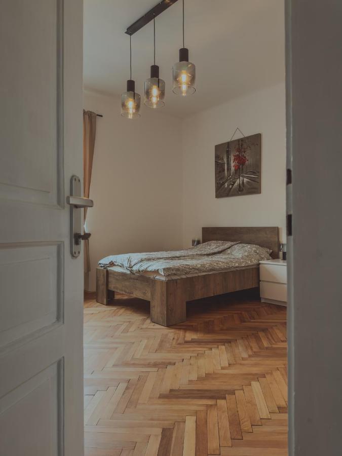Pirc Apartment On Dunajska Street Ljubljana Bagian luar foto
