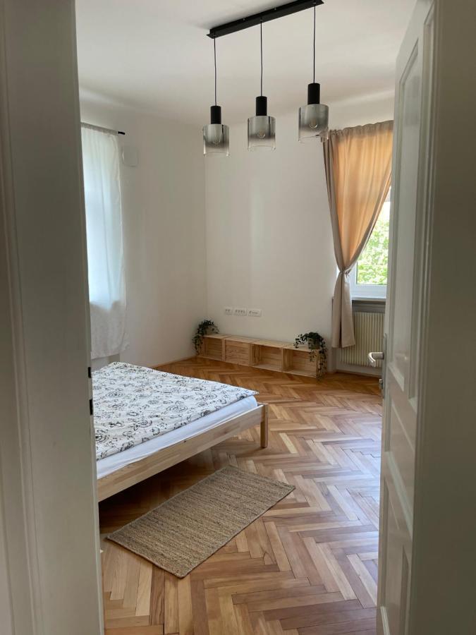 Pirc Apartment On Dunajska Street Ljubljana Bagian luar foto